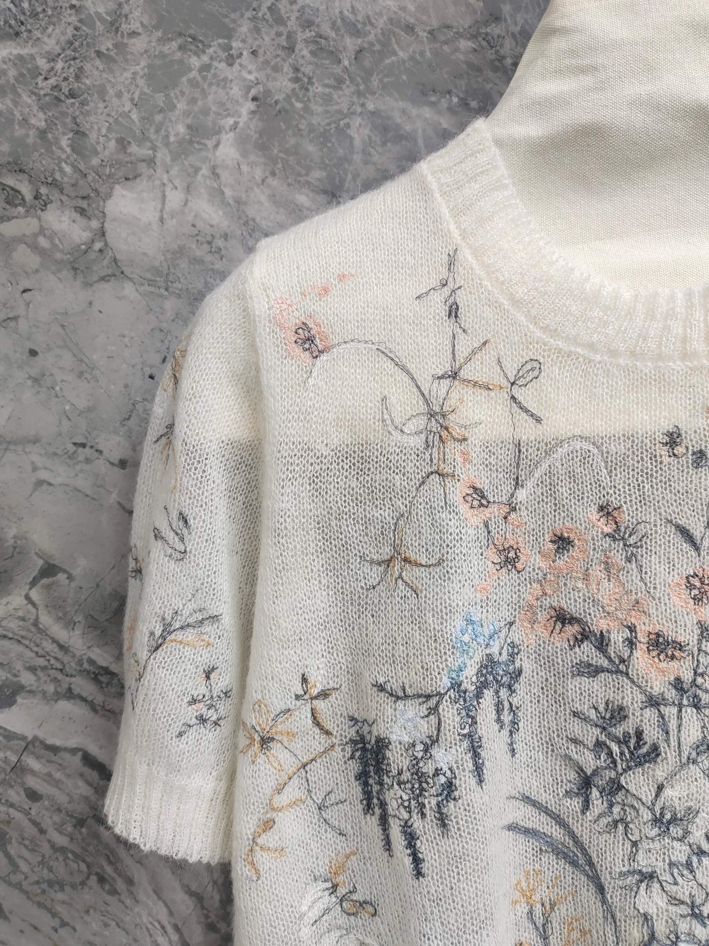 C Weißer Kurzarmpullover