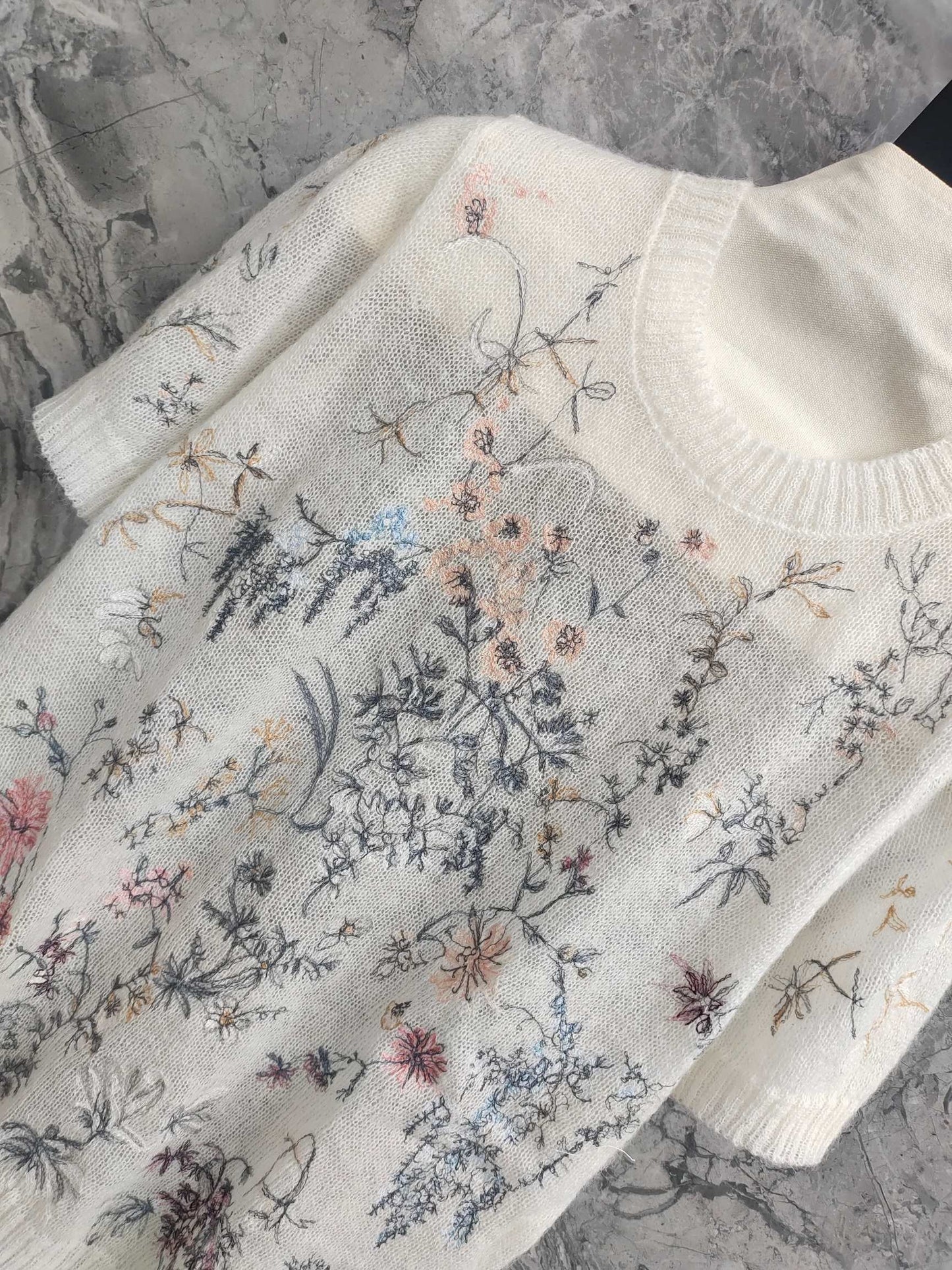 C Weißer Kurzarmpullover