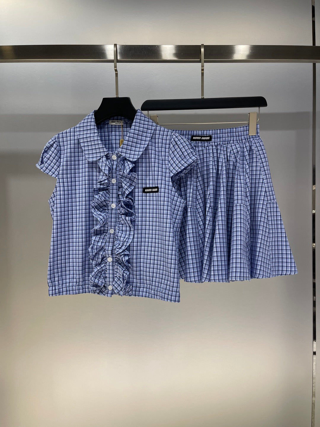 Embroidered patch ruffle + elastic waist casual skirt