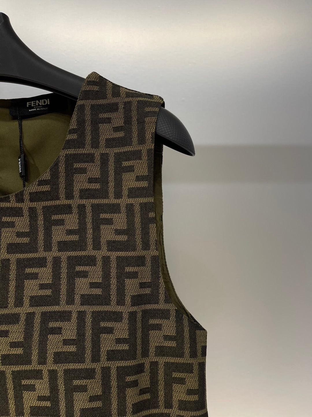 FD pocket letter embroidery all over double F letter jacquard monogram round neck vest dress