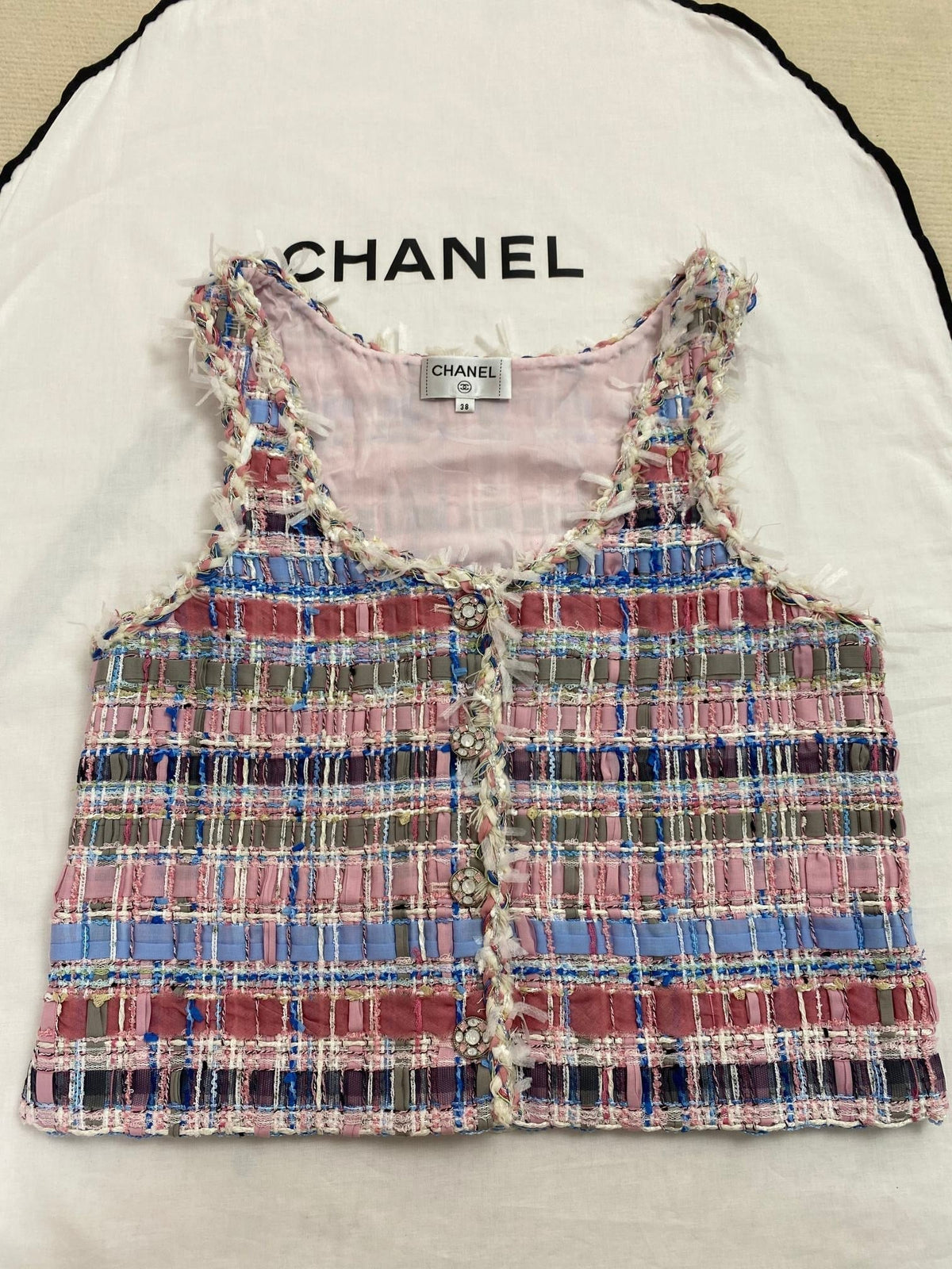 25s woven vest