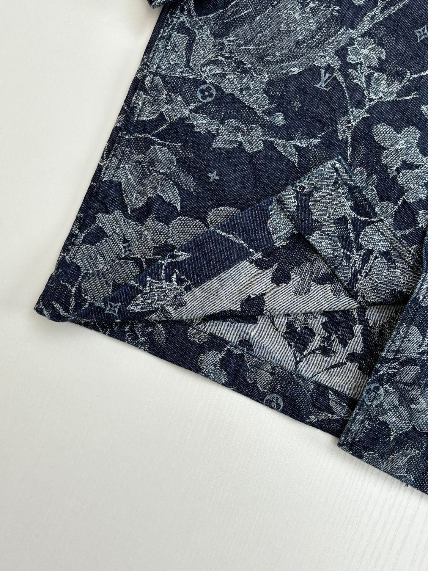 Nouvelle veste à manches courtes en denim à fleurs 25Ss