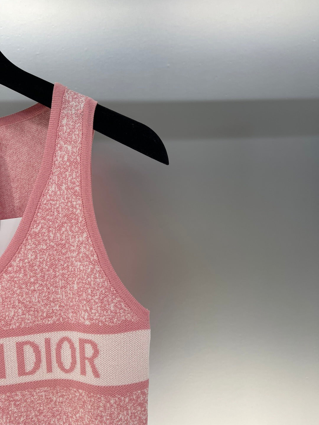 Gestrickte Weste mit Rundhalsausschnitt und Schneeflockenmuster