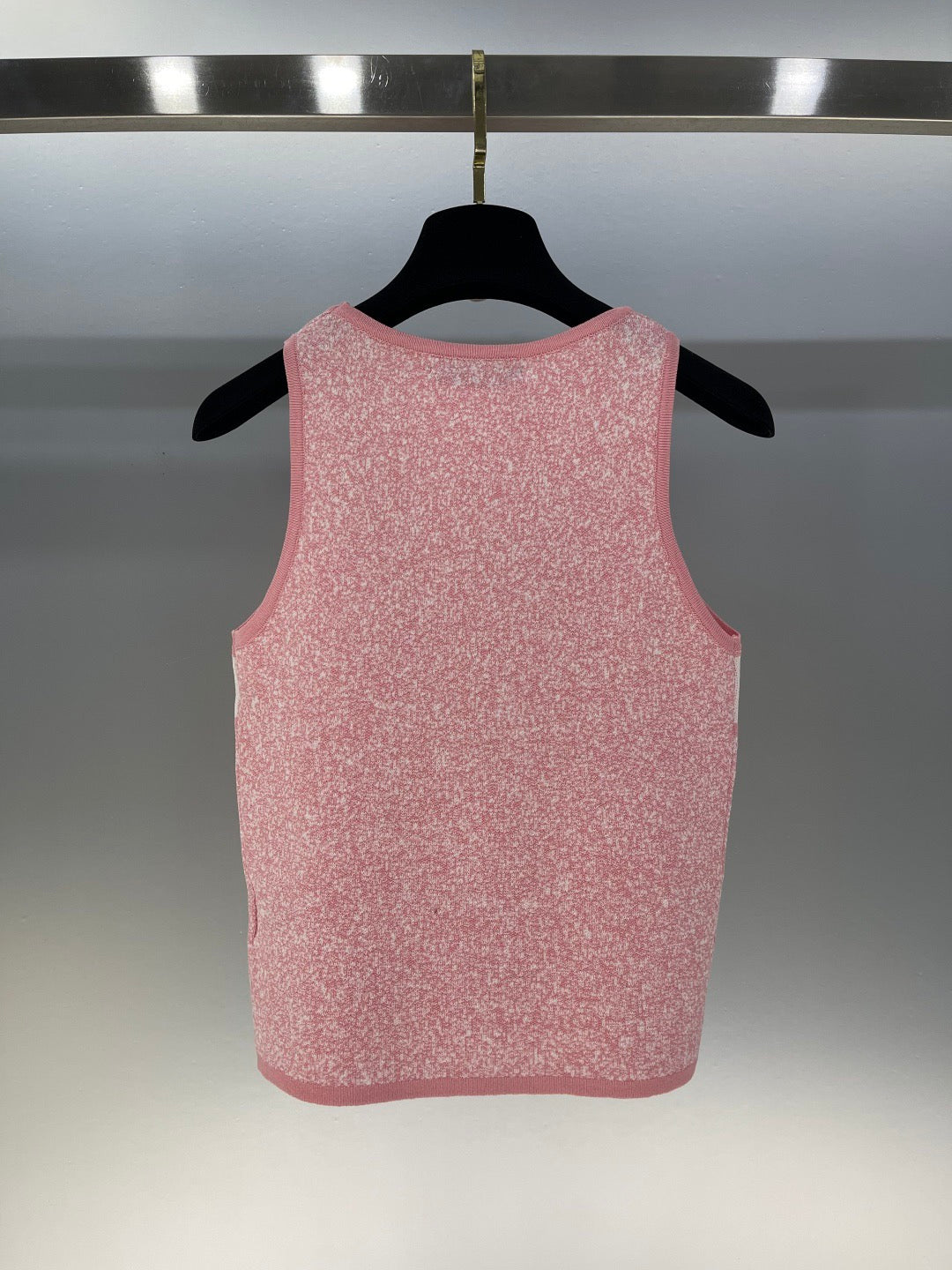 Gestrickte Weste mit Rundhalsausschnitt und Schneeflockenmuster