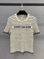 Crew neck short sleeve knitted top