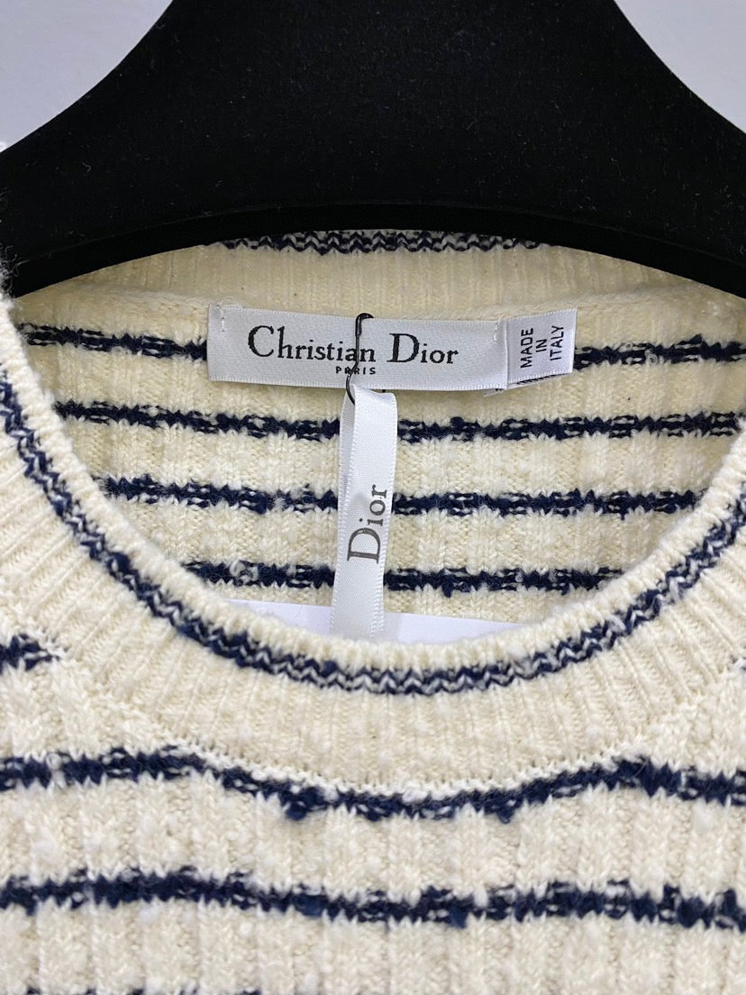 Strickoberteil mit Rundhalsausschnitt und kurzen Ärmeln