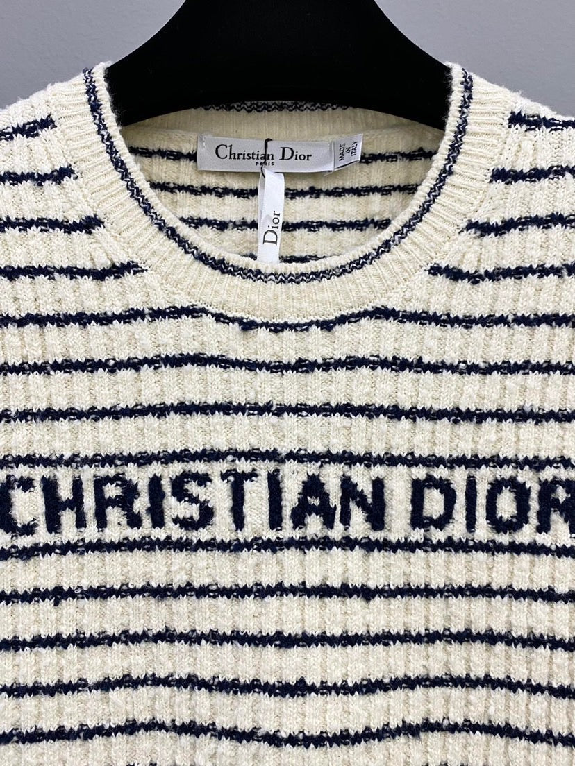 Strickoberteil mit Rundhalsausschnitt und kurzen Ärmeln