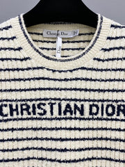 Crew neck short sleeve knitted top