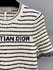 Crew neck short sleeve knitted top
