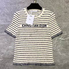 Crew neck short sleeve knitted top