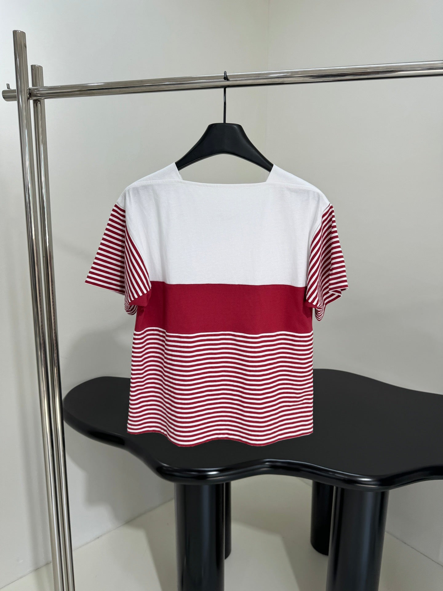 Gestreiftes T-Shirt aus Baumwolle