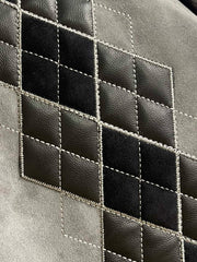 veste en cuir à losanges donnée
