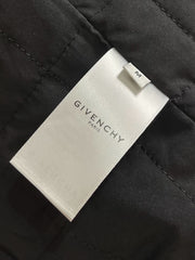 veste en cuir à losanges donnée