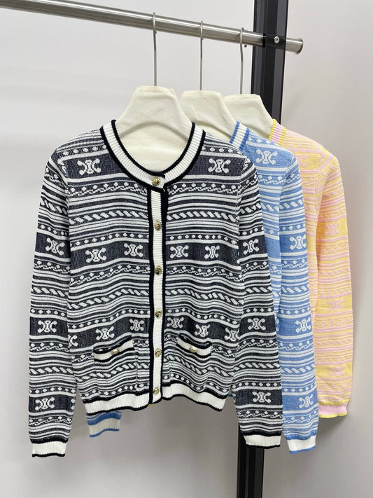 E long sleeve crew neck