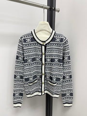 E long sleeve crew neck