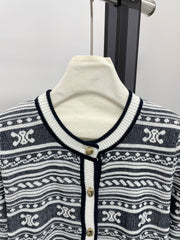 E long sleeve crew neck