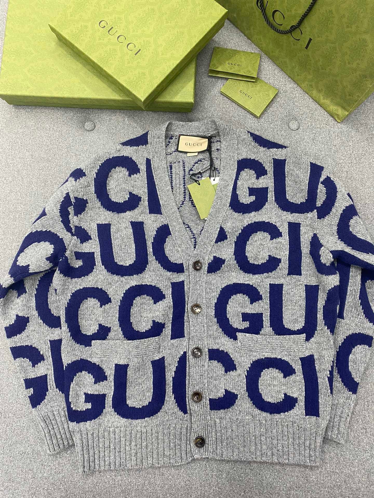 Intarsien-Cardigan aus Wolle