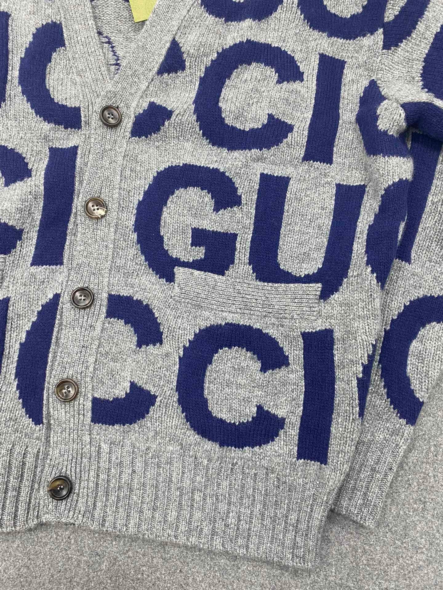 Intarsien-Cardigan aus Wolle