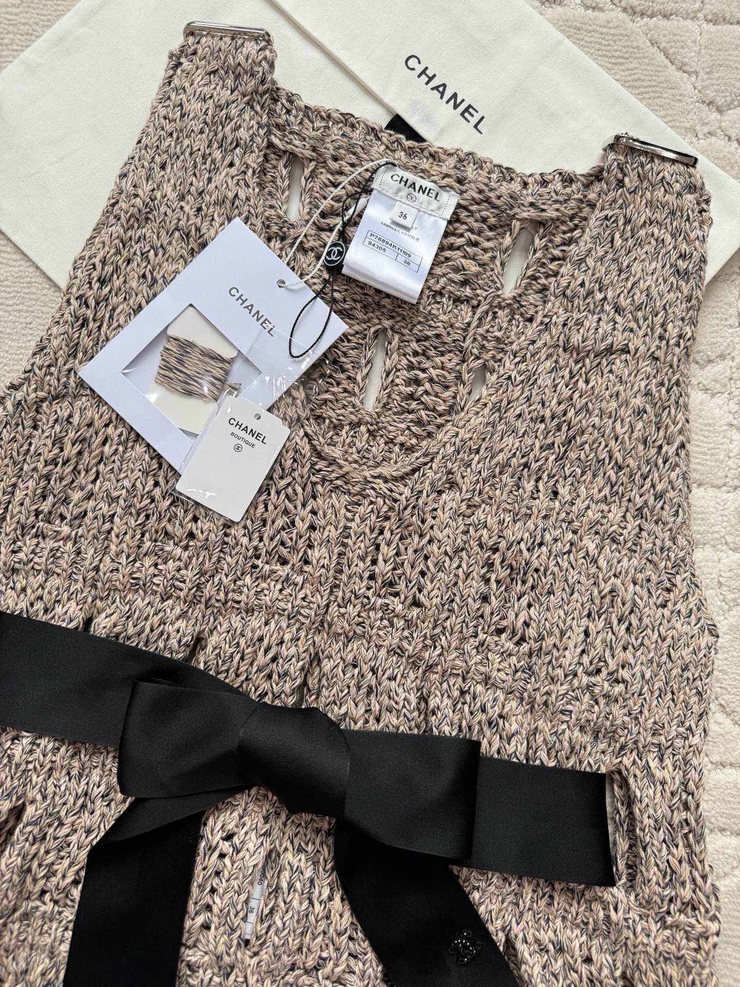 Neues, individuell gefärbtes Leibchen aus der Butterfly-Serie