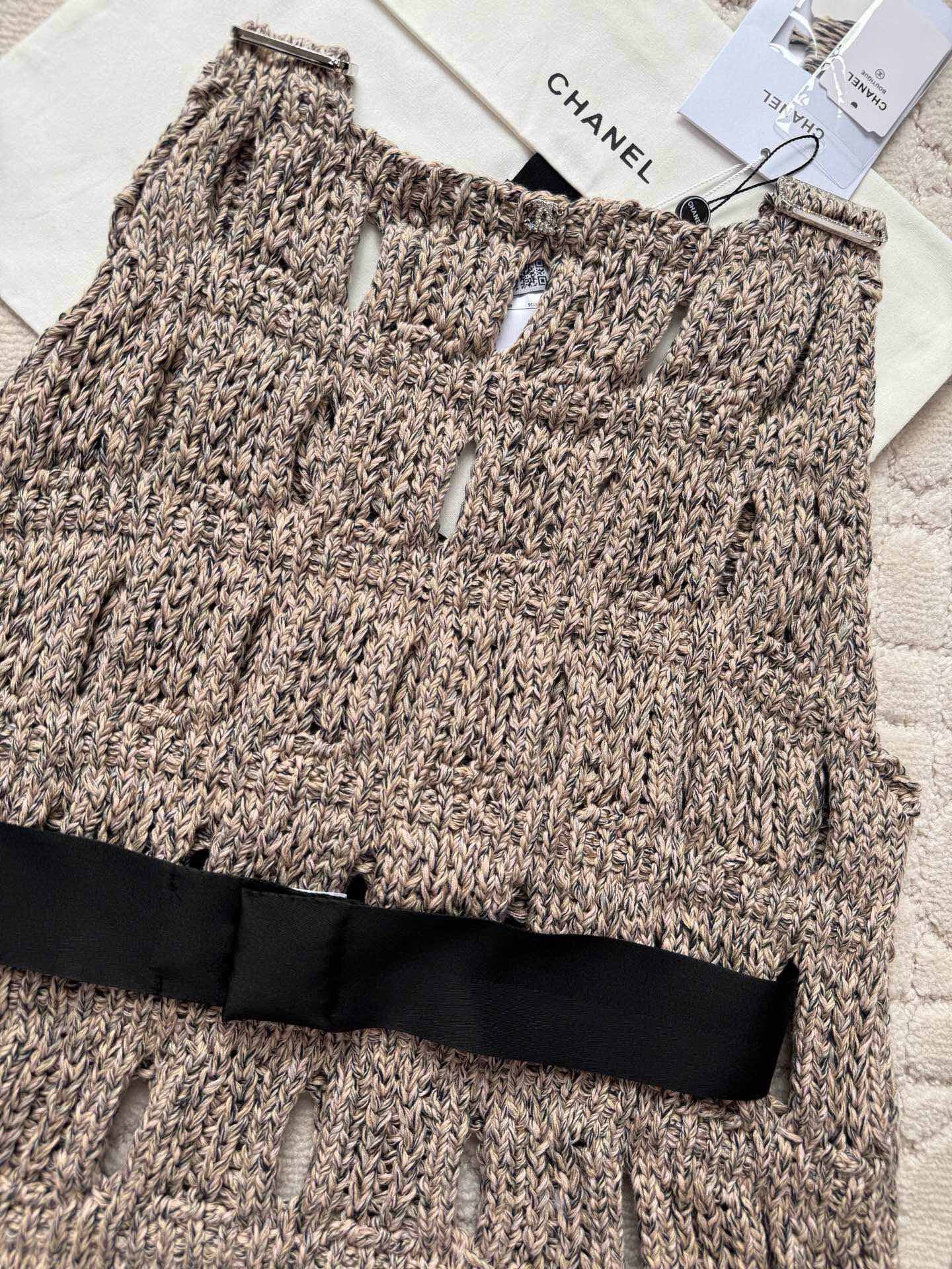 Neues, individuell gefärbtes Leibchen aus der Butterfly-Serie