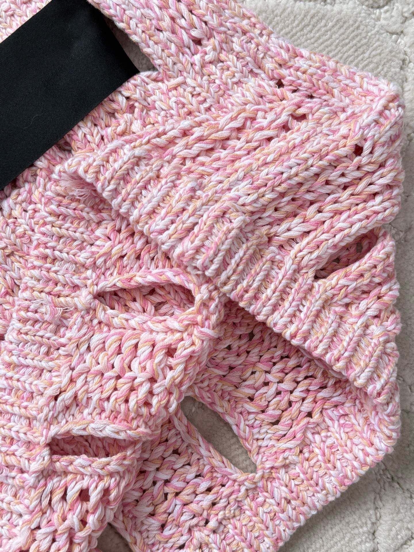 Neues, individuell gefärbtes Leibchen aus der Butterfly-Serie