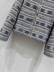 25Fw Frühherbst neue gestreifte Logo-Jacquard-Einreiherjacke mit rundem Kragen