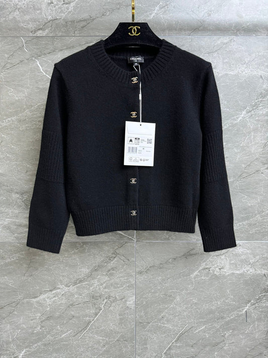 Backpack button cashmere cardigan