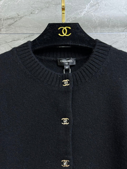 Backpack button cashmere cardigan