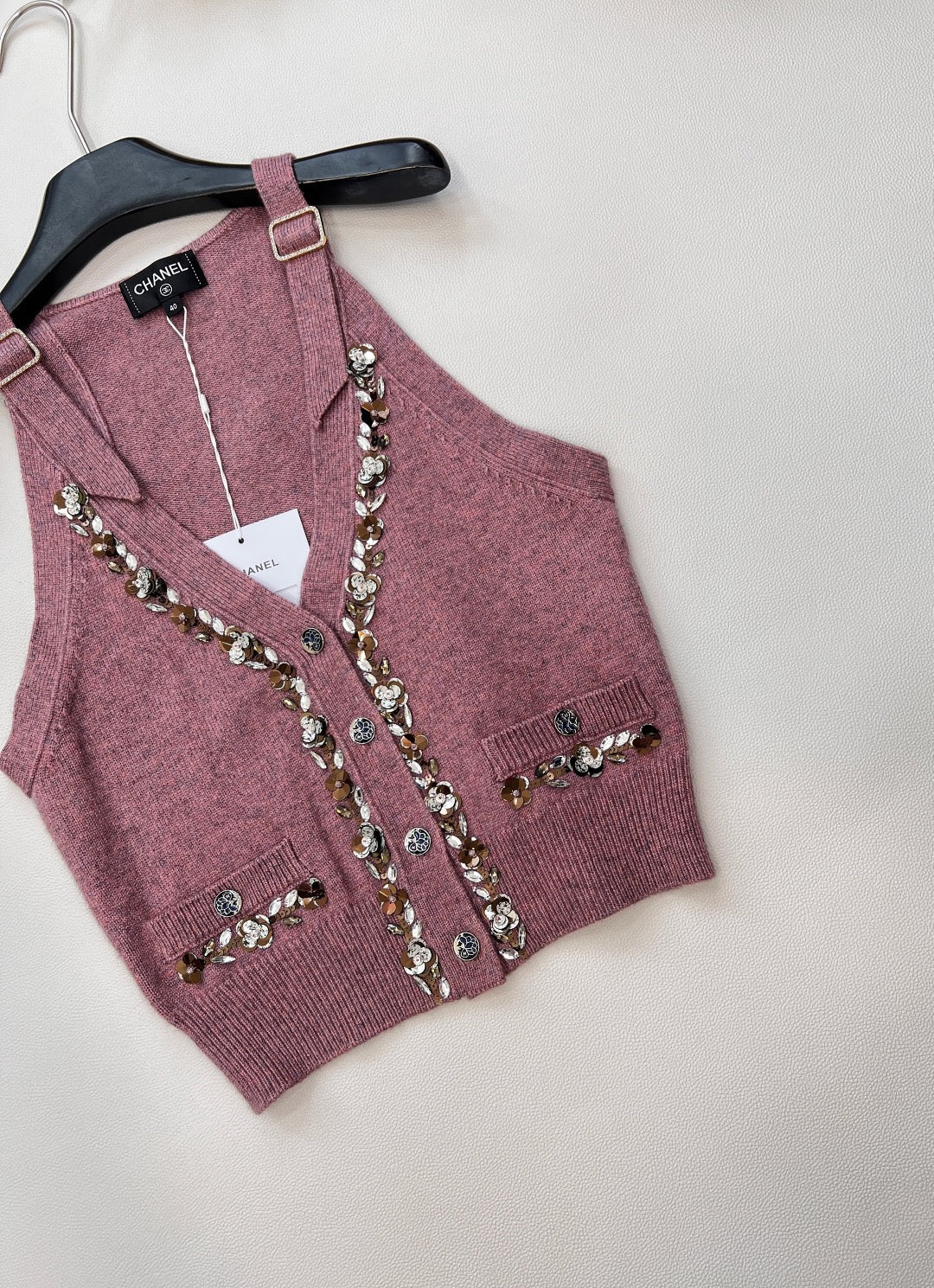 Nouveau gilet tricoté perlé 25SS