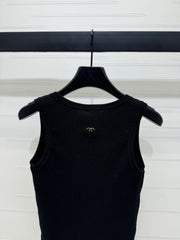 25 New Love Knitted Vest
