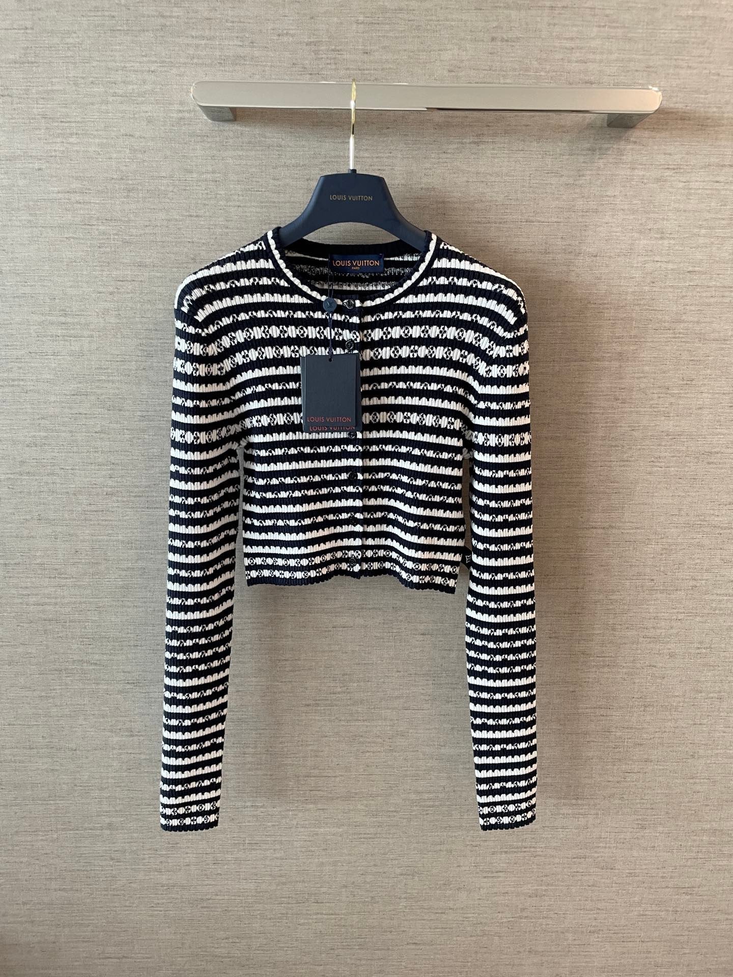 Gehäkelte Strickjacke