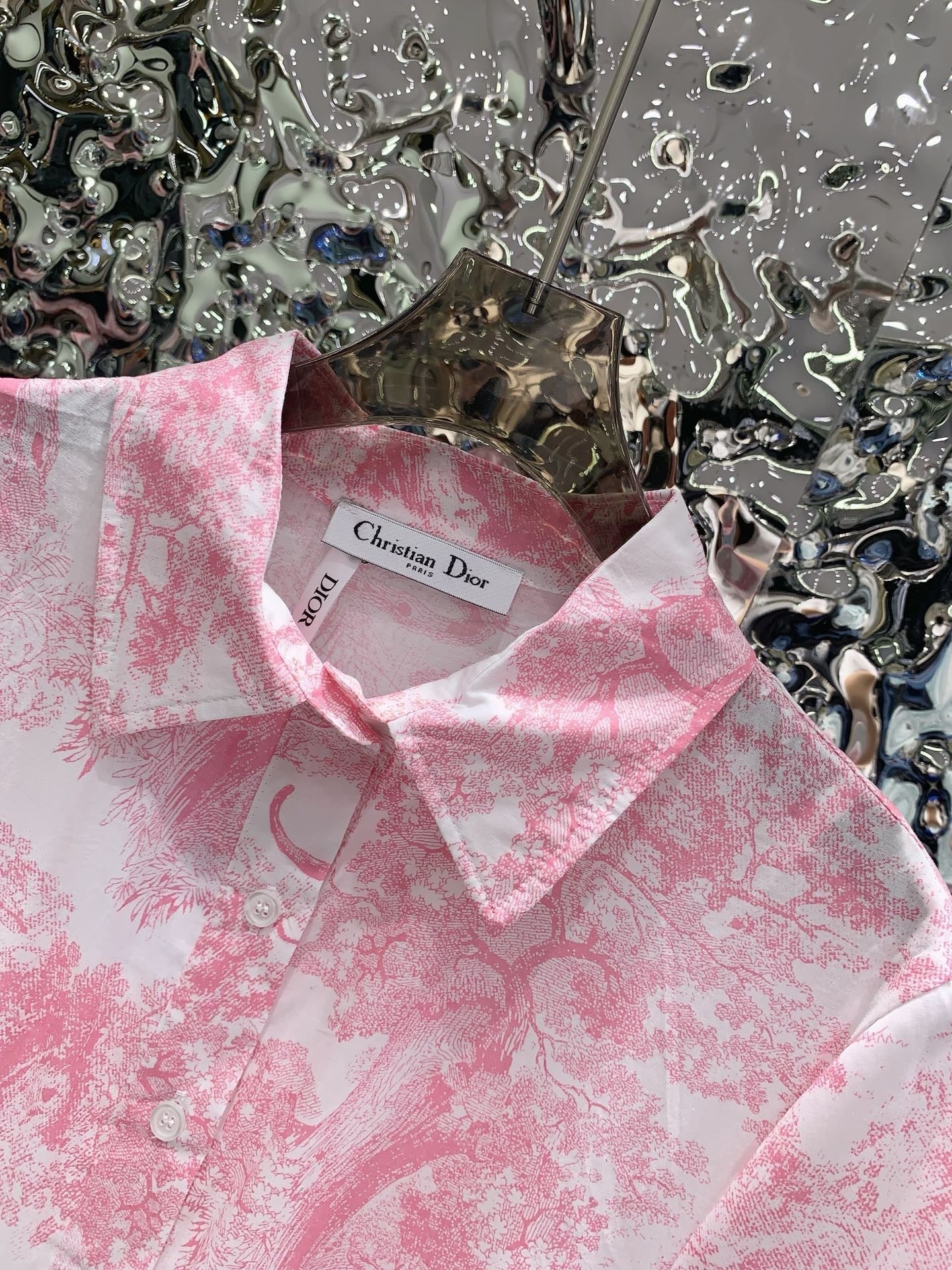 Kurzärmliger, bedruckter langer Rock