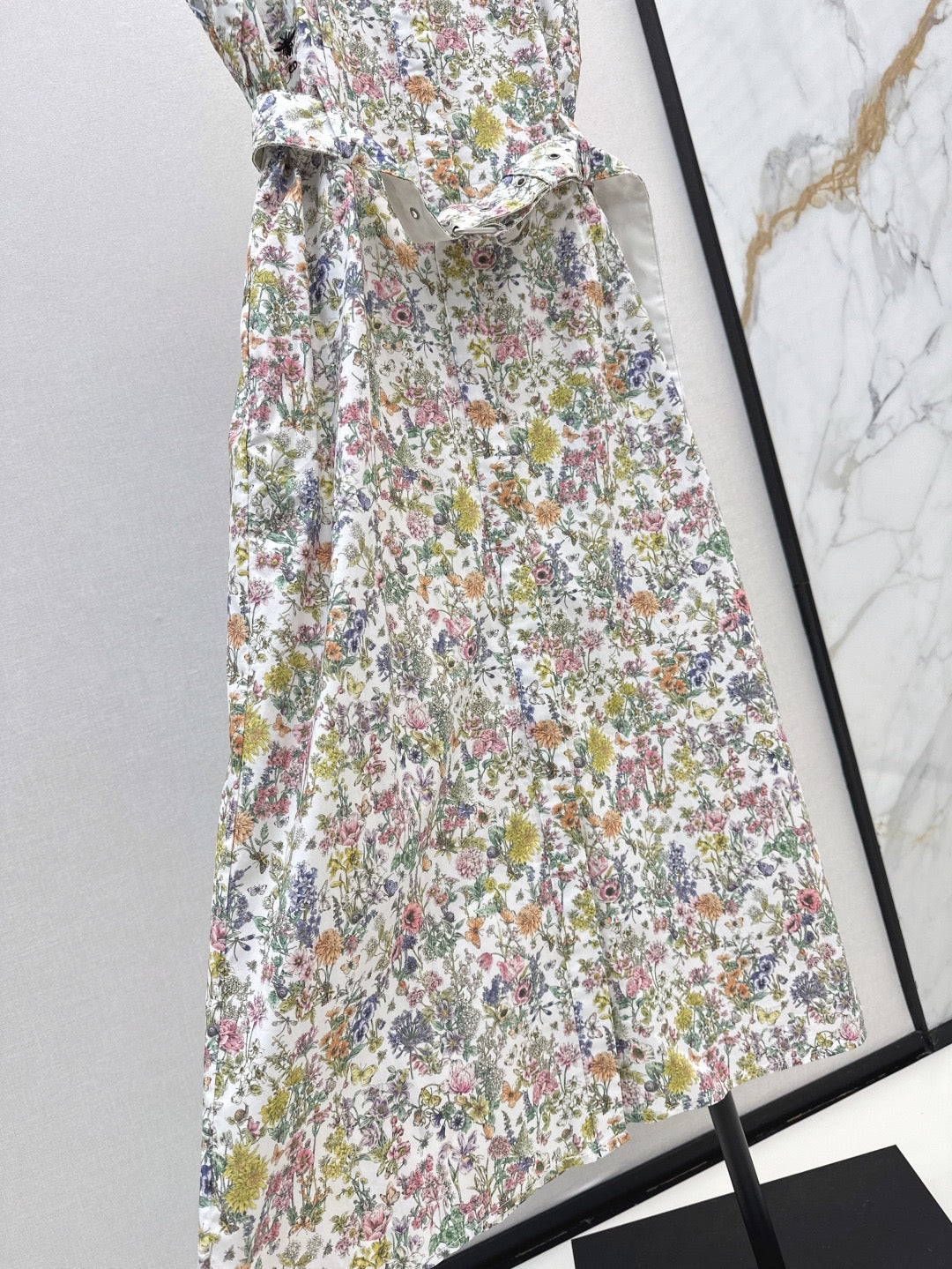 Floral print sleeveless dress