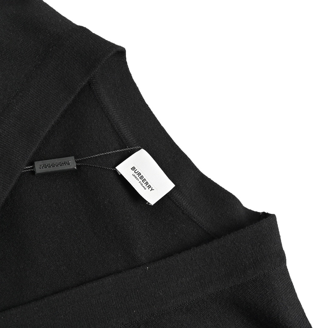 Buchstabenpullover-Strickjacke, als ich ein Kind war