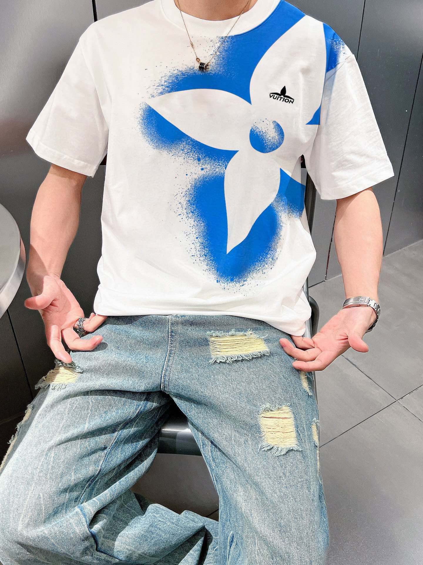 Kurze Ärmel mit vierblättrigem Kleeblatt-Kreuz-Print im Inkjet-Druckverfahren 