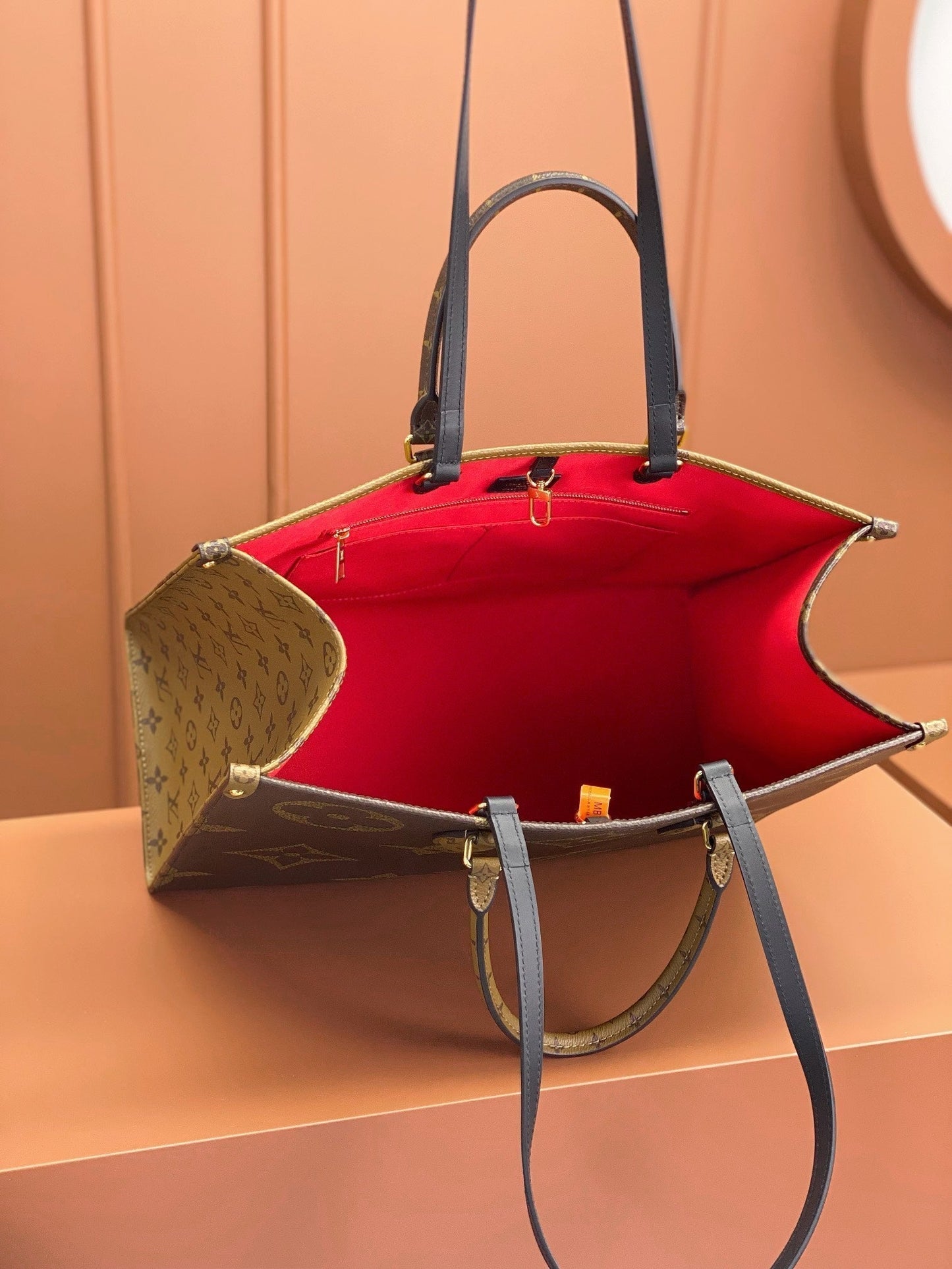 Onthego GM Monogramm Riesenleinwand