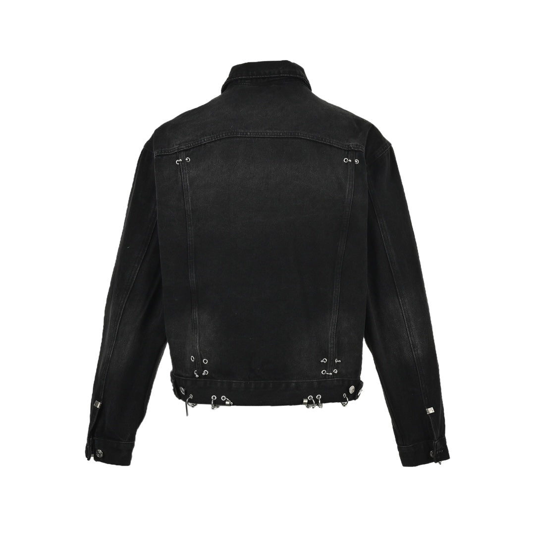 Jeansjacke mit Nietendurchbruch und Feuerzehe