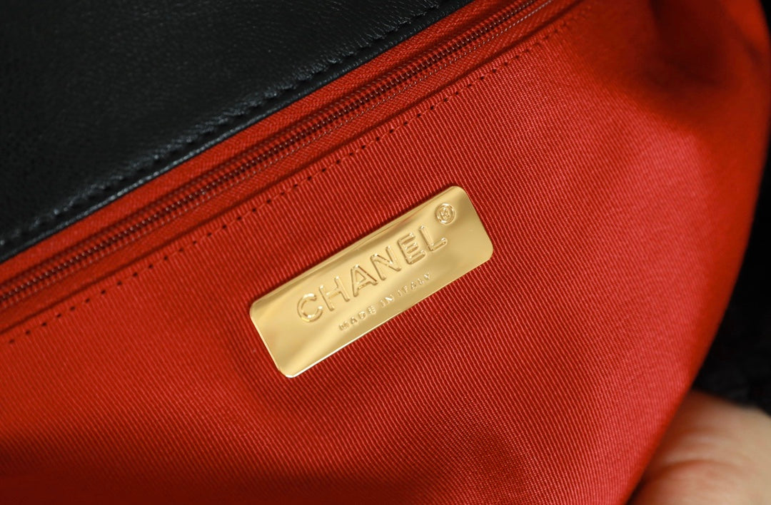 Pre-Owned große 19 Umhängetasche