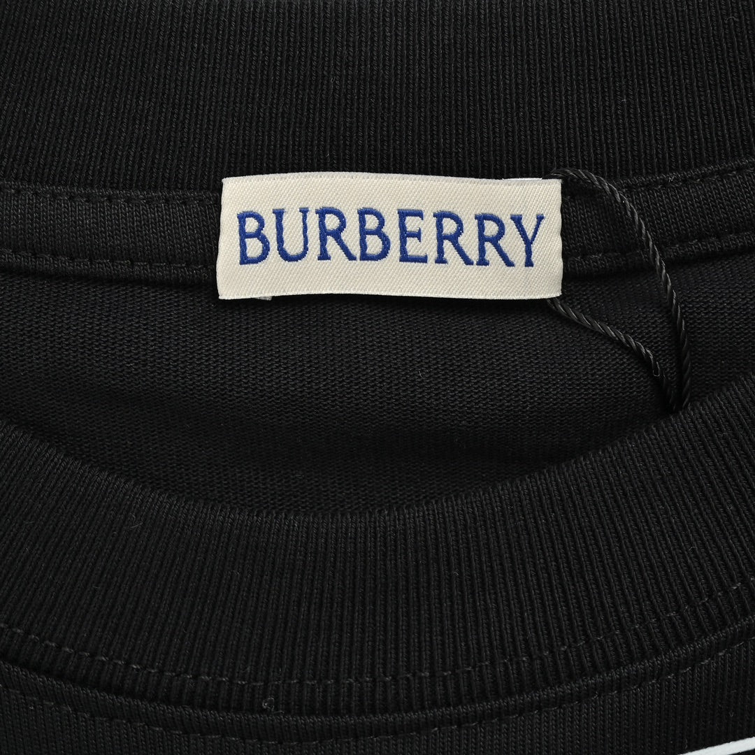 Gestreifte, kurze Ärmel mit aufgesticktem Pferdelogo 