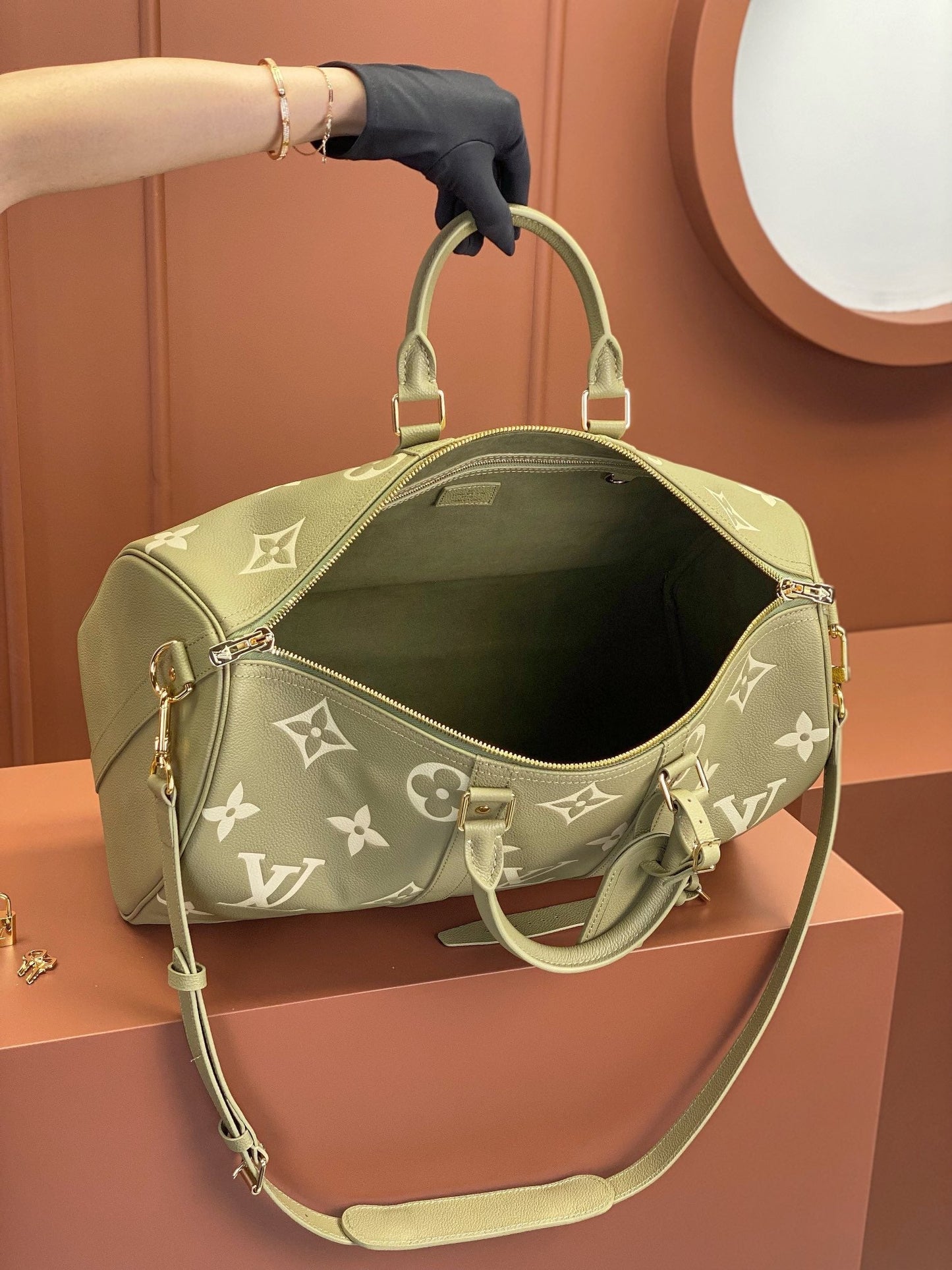 Keepall Bandoulière 45 Monogram Empreinte Leder