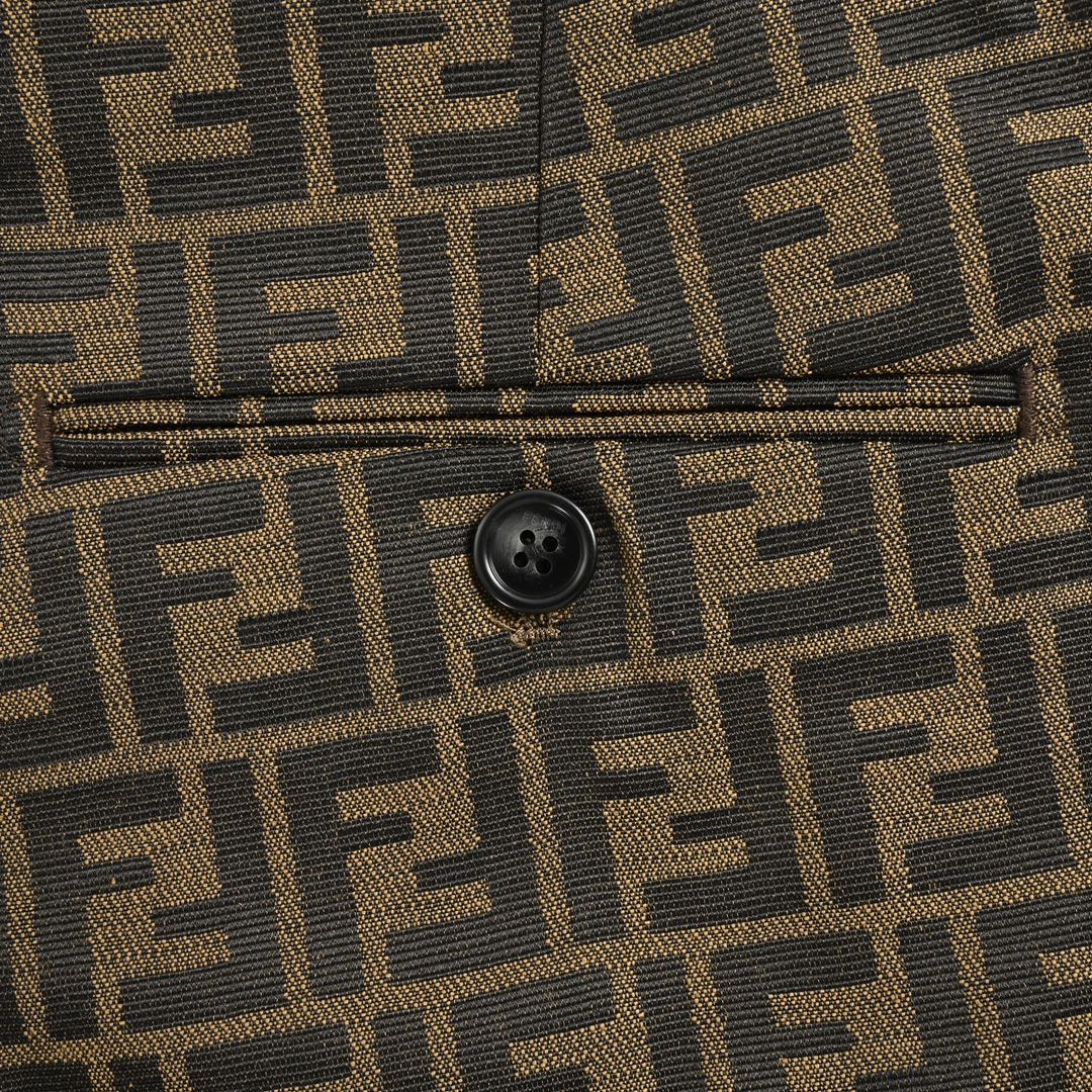 presbyopic all-over printed jacquard shorts