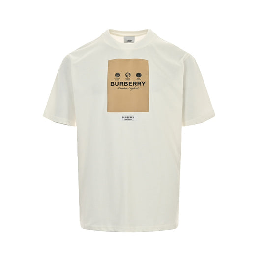 Kurze Ärmel mit Brustpatch-Label 