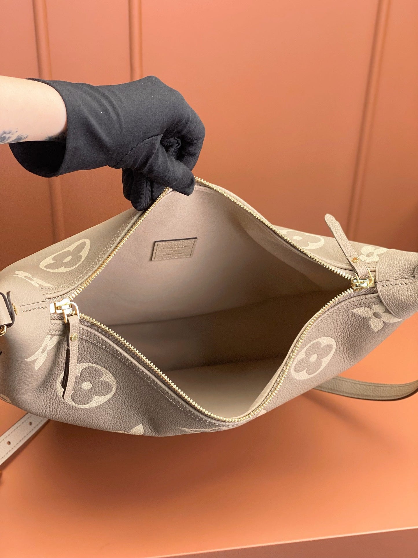 Loop Hobo Monogram Empreinte Leder