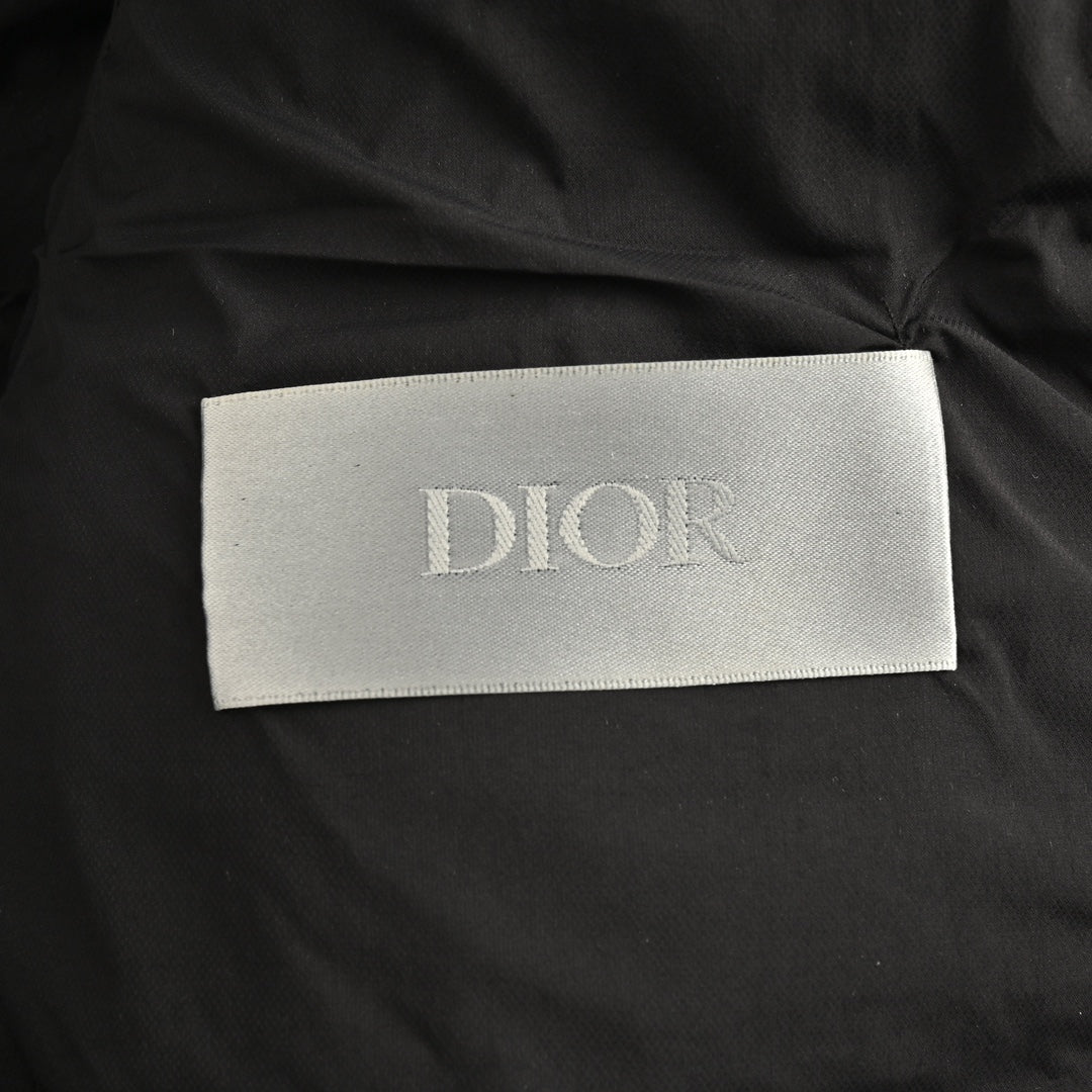 Doudoune presbyte à motif foncé imprimé sur toute la surface