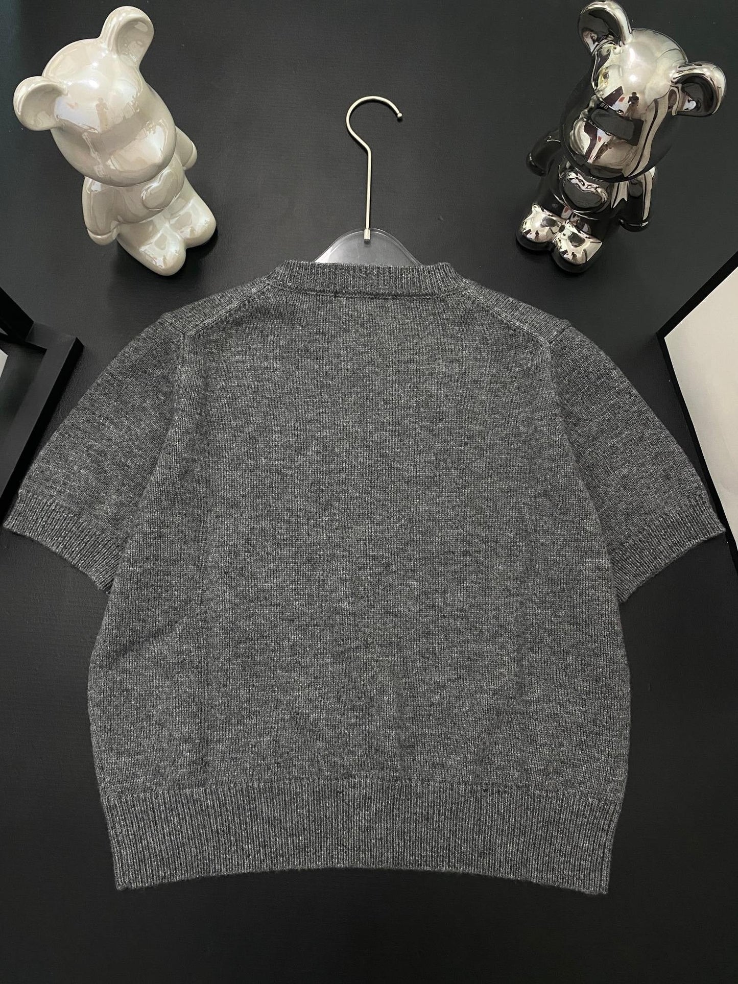 Neue Buchstaben gestrickte kurze Ärmel