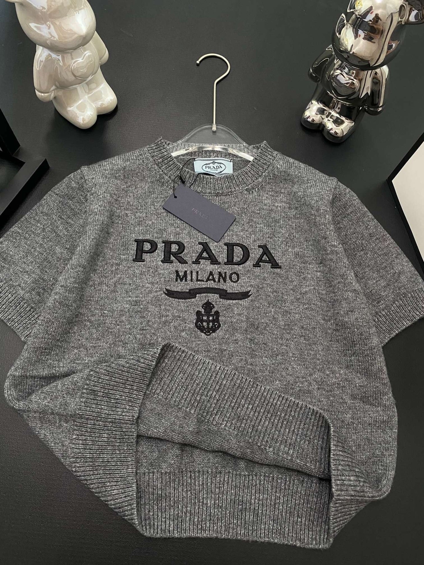 Neue Buchstaben gestrickte kurze Ärmel