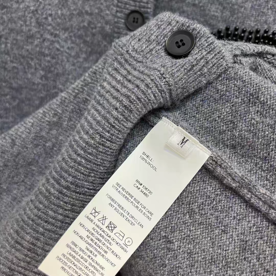 Cardigan doux en tricot avec logo Double C