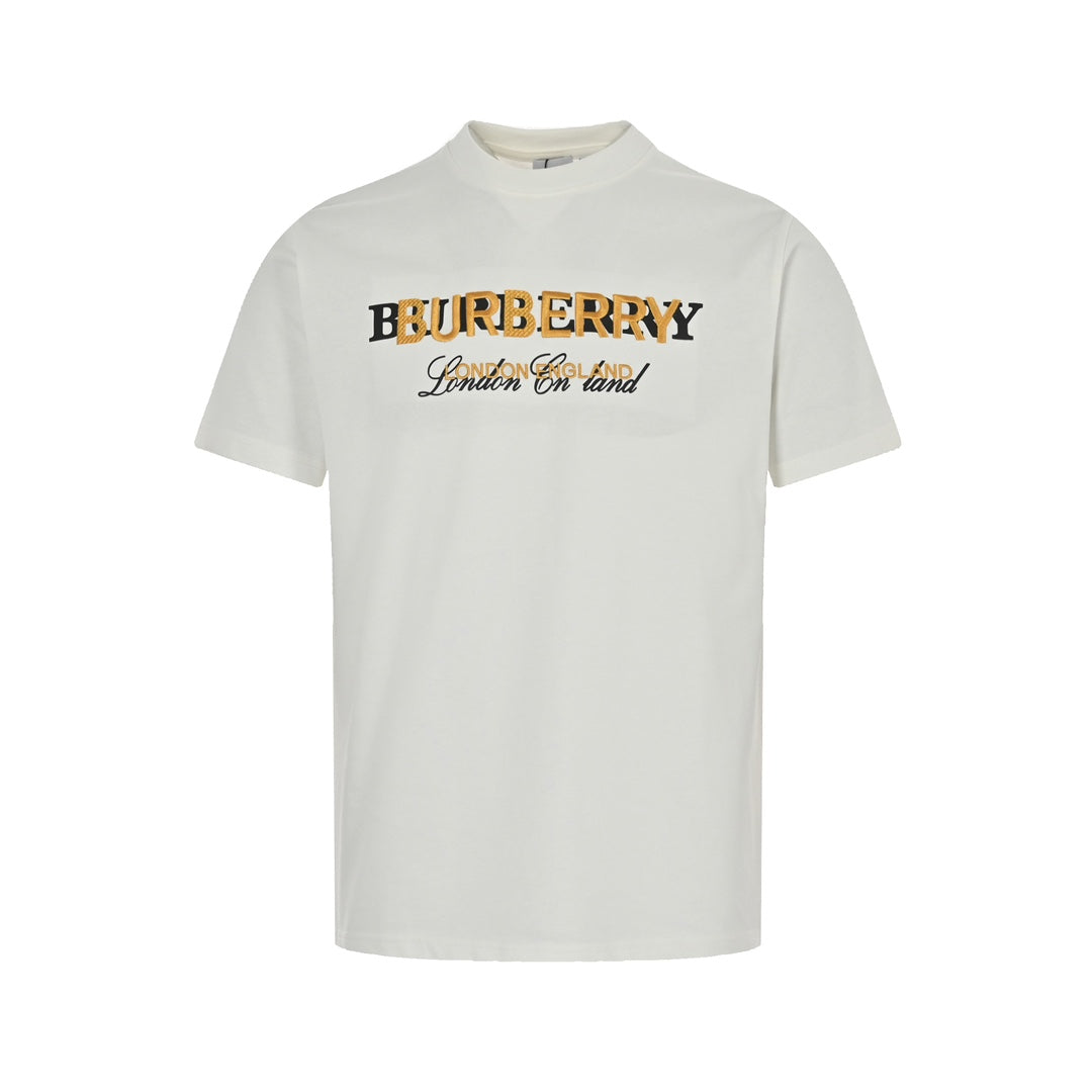 HANDGEZEICHNETES T-SHIRT MITTLERER PASSFORM IN SCHWARZ 