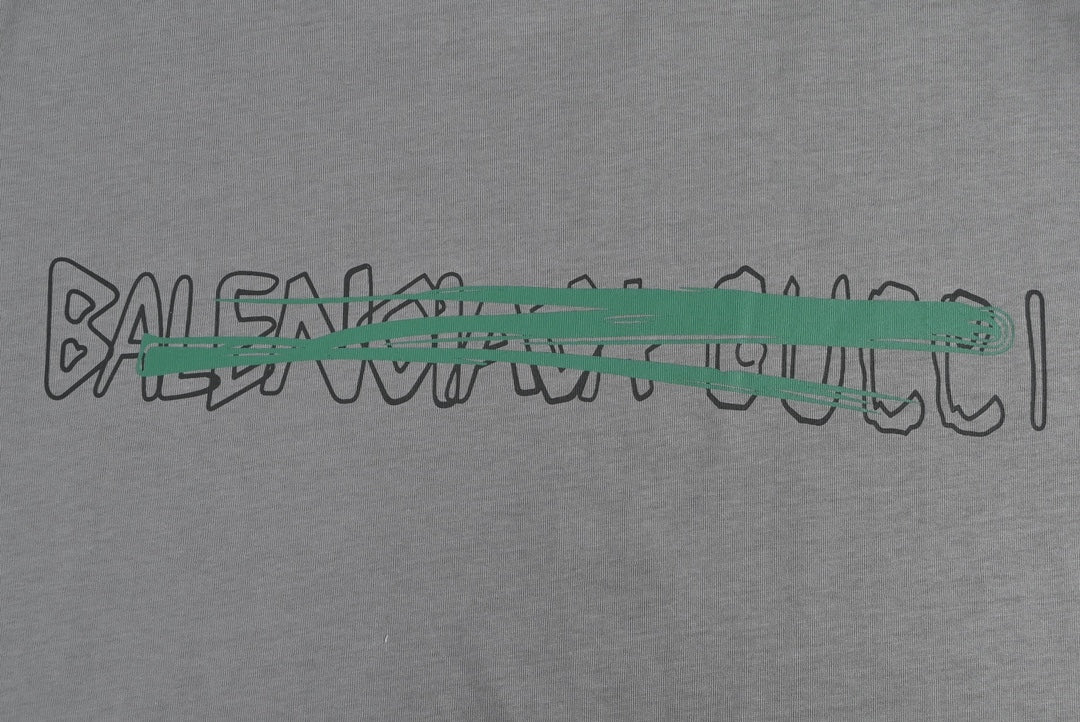 Kurze Ärmel im Graffiti-Stil 