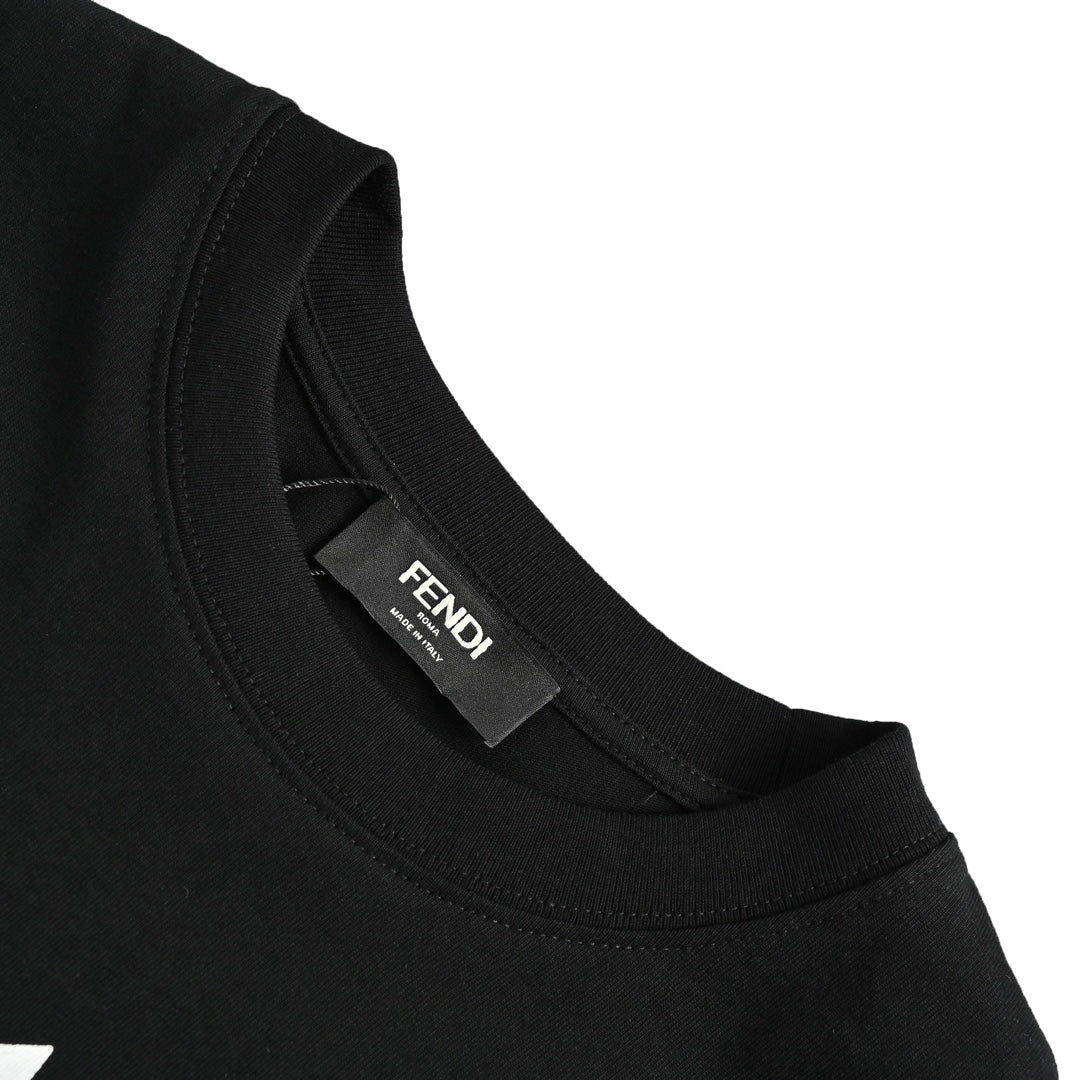 Kurze Ärmel mit kleinem Bären-Print 